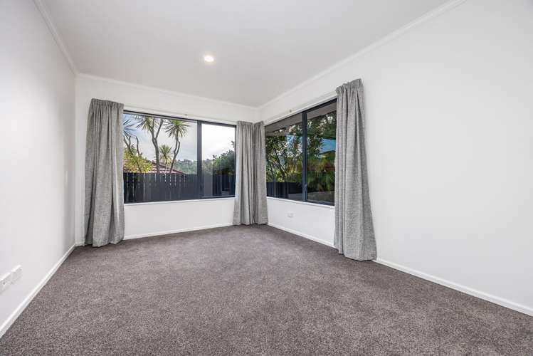 139 Roberta Crescent Orewa_12