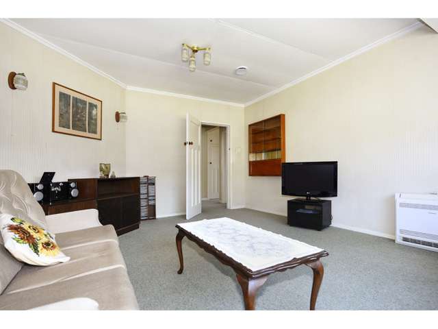 18 Emano Street Toi Toi_3