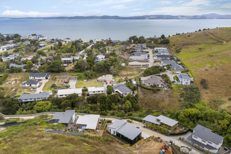 29 Pinebrook Lane Maraetai_3