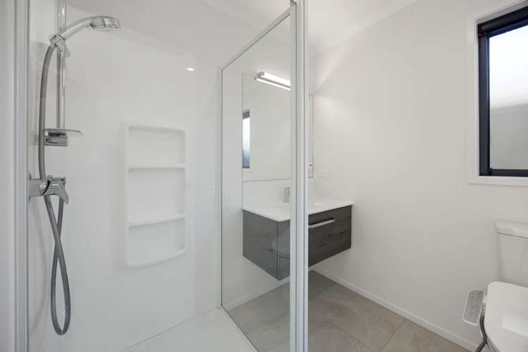 20 Trewern Avenue Chartwell_17