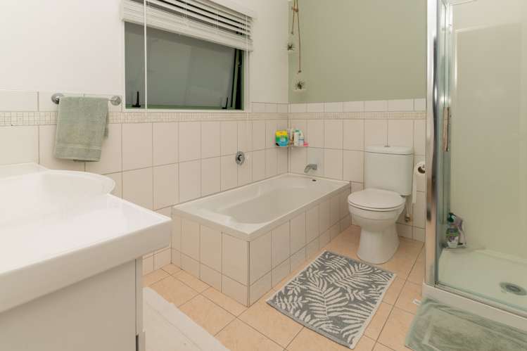 12 Shannon Place Torbay_12