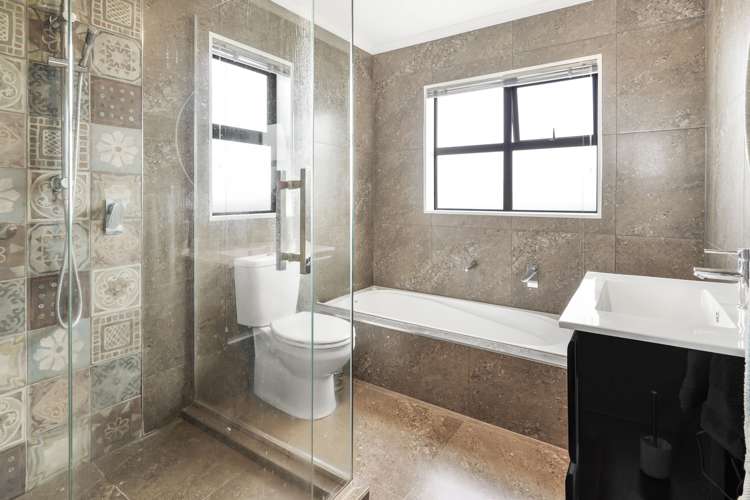 6 Braedan Lane Huntington_12