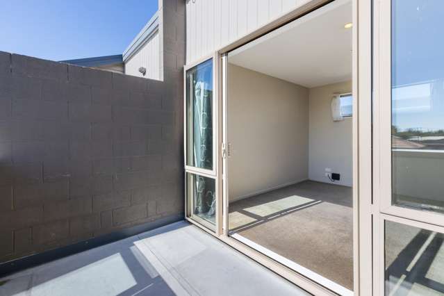 10/9 Cameron Street Sydenham_3