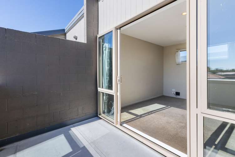 10/9 Cameron Street Sydenham_3