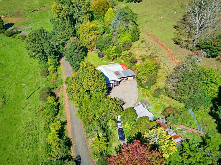 822 Motukawa Rd Inglewood_21