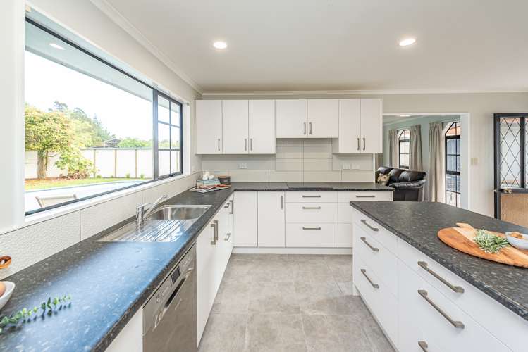 70 Montgomery Road Westmere_14