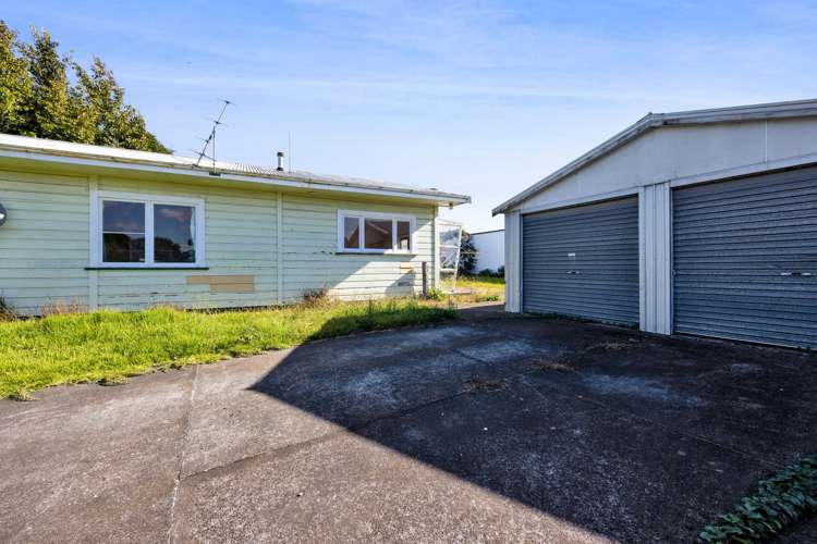 35 Gladstone Street Hawera_19