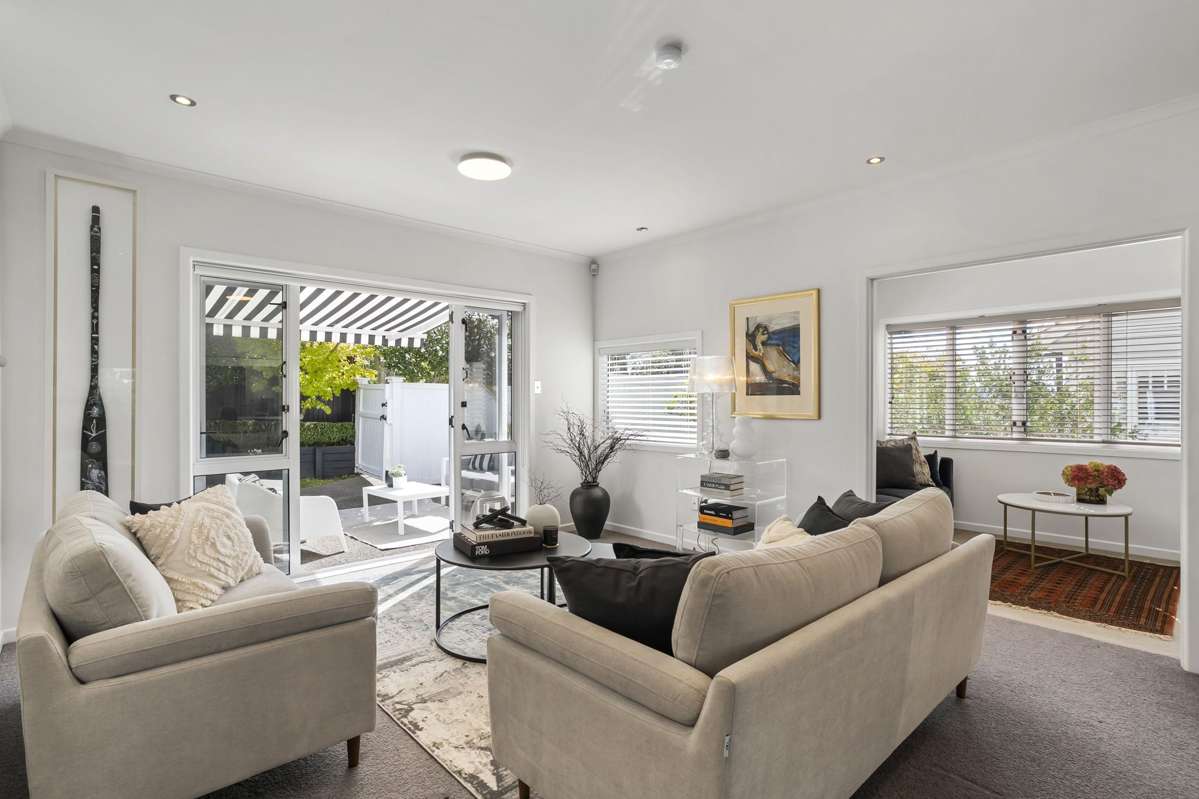 52 Codrington Crescent_4