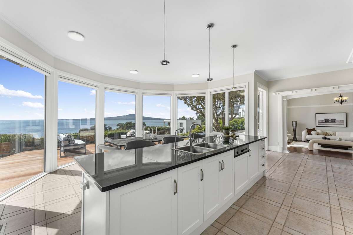 220 Lake Road_2