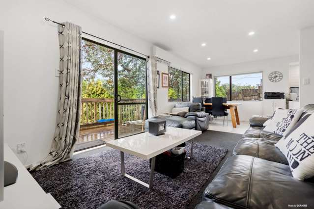 1/58 Awaroa Road Sunnyvale_2