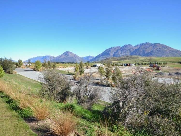 50 Falconer Rise Jacks Point_17