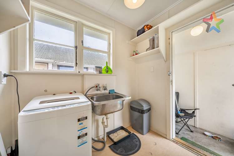 34 Bird Grove Stokes Valley_9