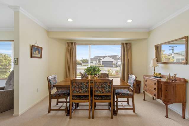 9 Knightsbridge Place Taradale_4