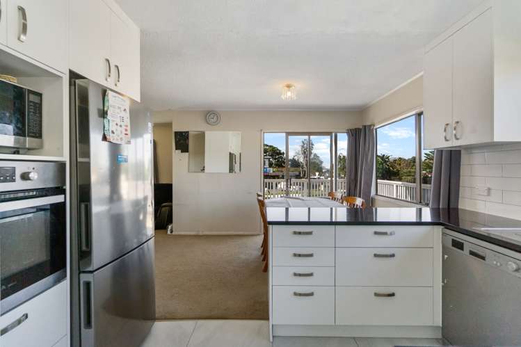 37 Sharland Avenue Manurewa_7