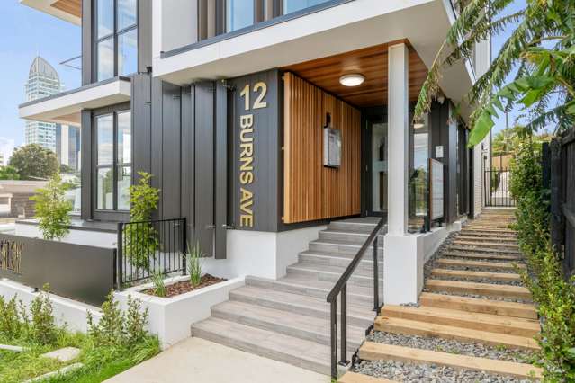 2/12 Burns Avenue Takapuna_1