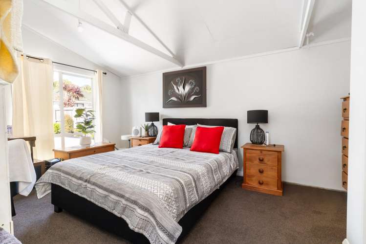 918 Avonside Drive Avondale_33