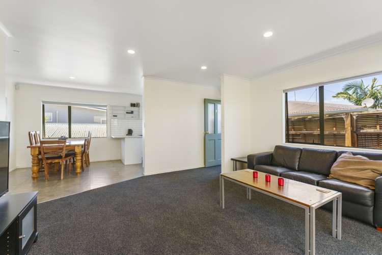 5b Sharyn Place Brookfield_4