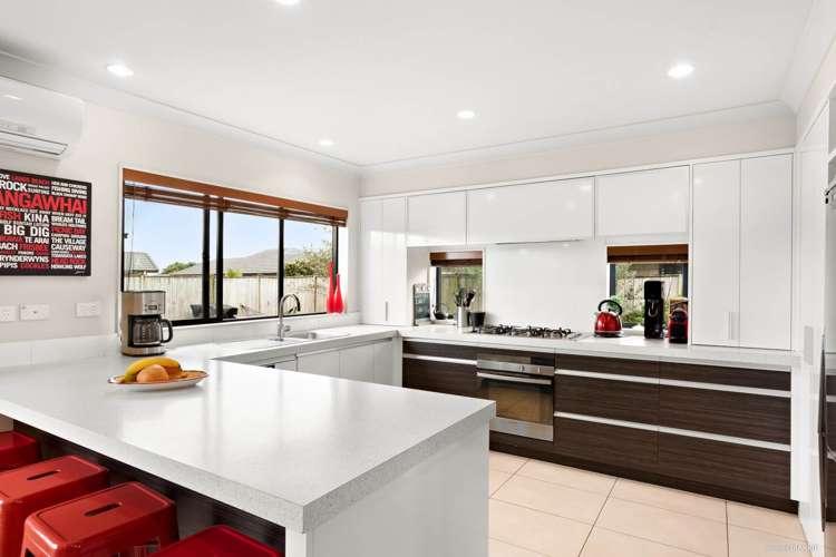 6 Scotsmoor Drive Wattle Downs_2
