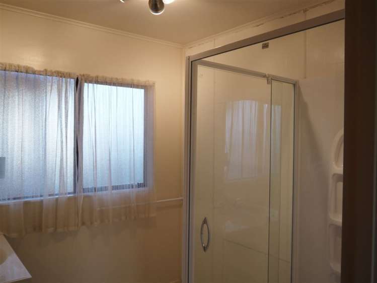 7 Edmund Hillary Avenue Papakura_6