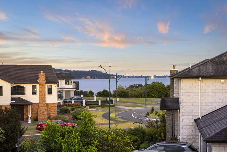 35 Waimanu Bay Drive Te Atatu Peninsula_11