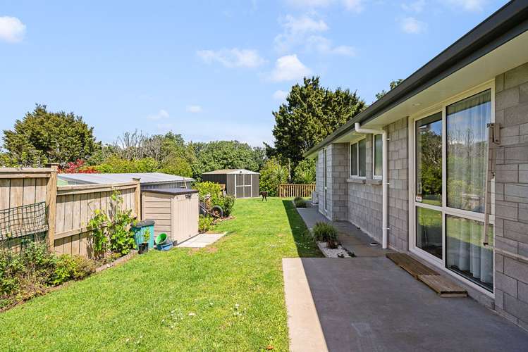 20 Rolling Stone Rise Tikipunga_13