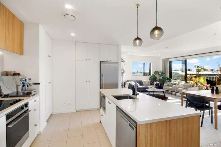 401/30 Enfield Street Mount Eden_9