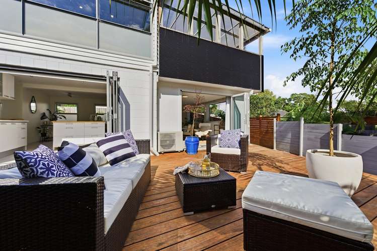 1&2/149 Eskdale Road Birkdale_25