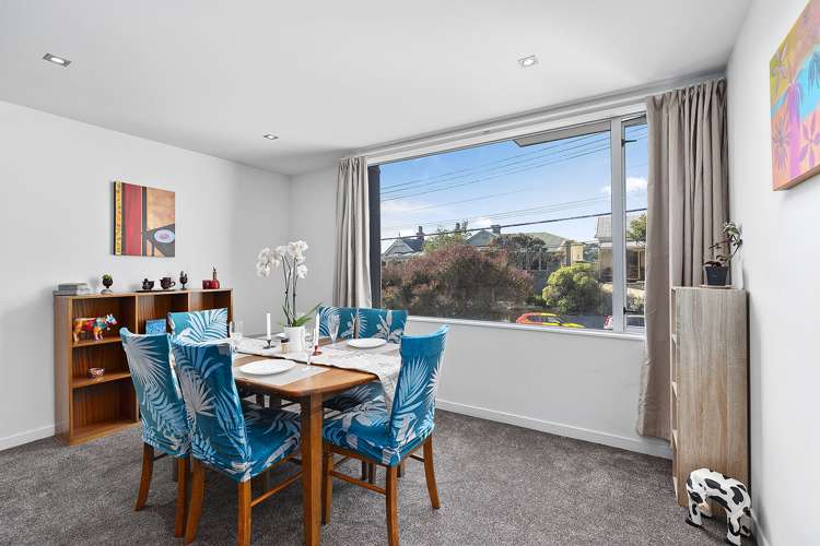 2/120 Rintoul Street Newtown_2