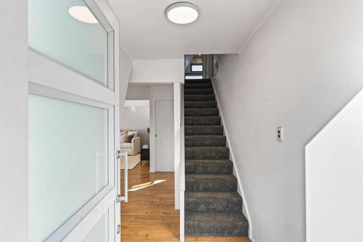 6 Fitzroy Road Bluff Hill_12