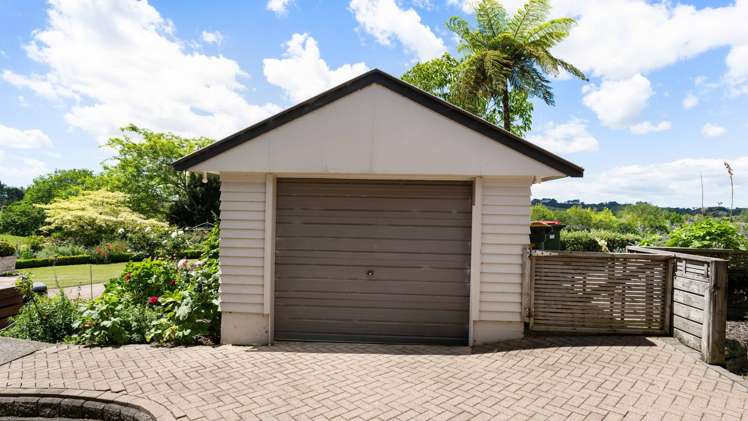 554 Kingseat Road Patumahoe_31