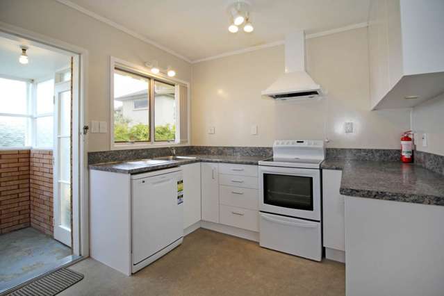 2/39 Eversleigh Road Belmont_4