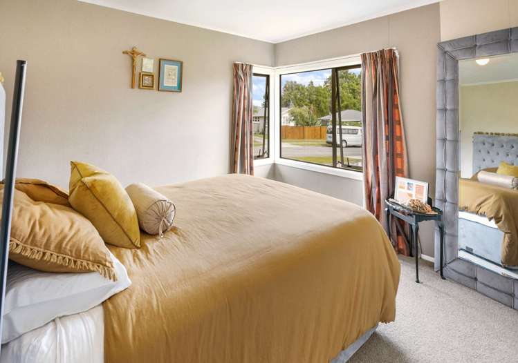 8 Elliott Crescent Owhata_12