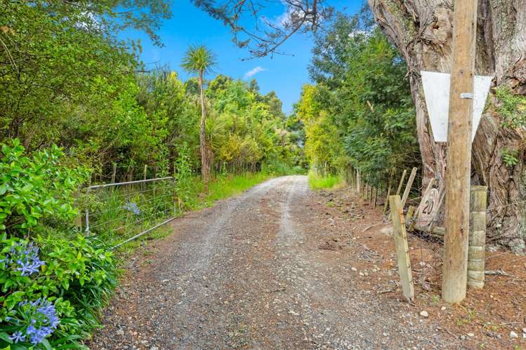 10 Hobbs Road Matakatia_34