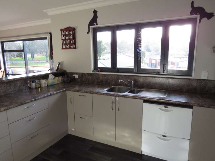 6 Dippie Place Kawerau_32