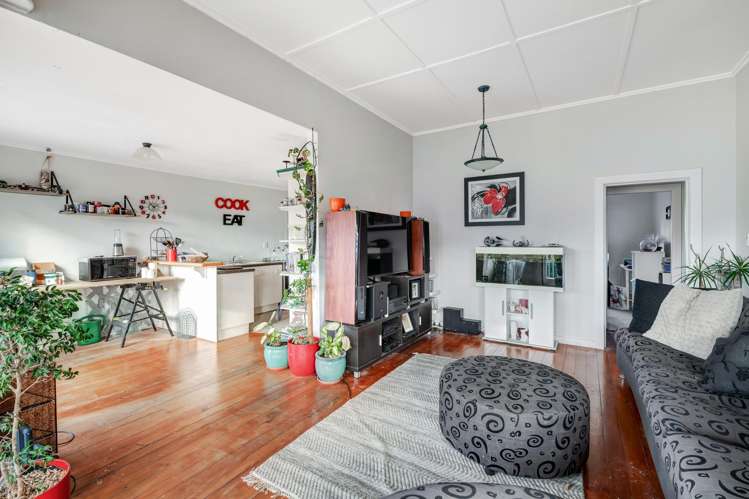 24 Jean Place Stanmore Bay_3