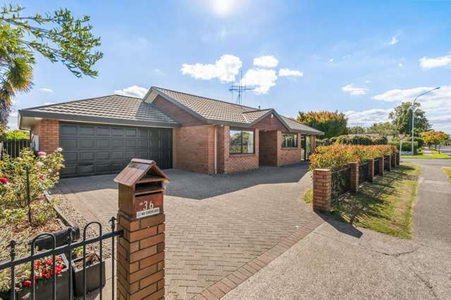 Refurbished, Private & Walk to Schools – Move In!