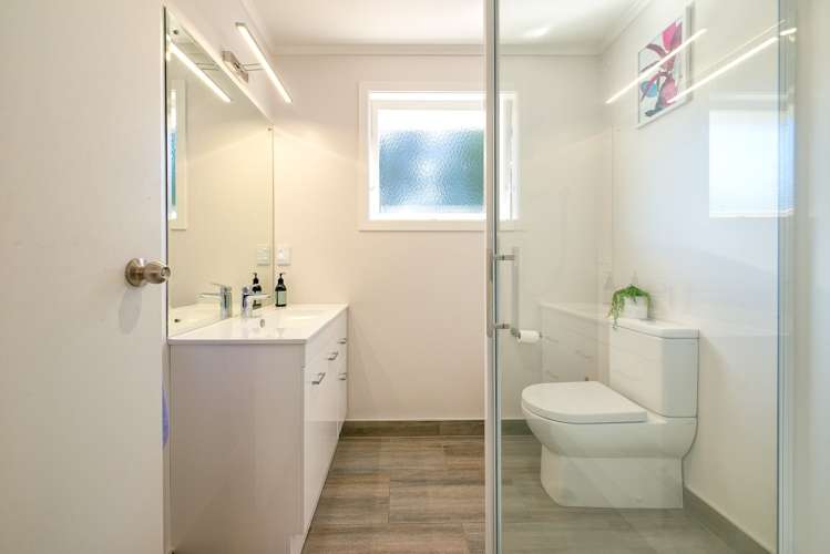 17b Hillcrest Grove Hillpark_11