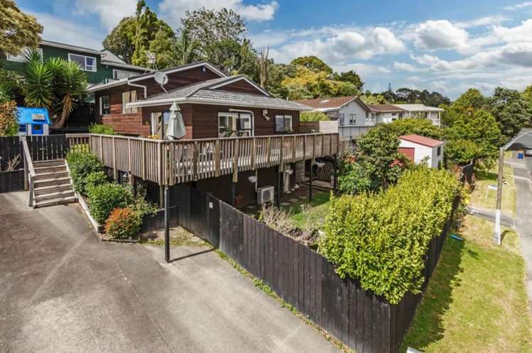 1/111 Spinella Drive Bayview_27