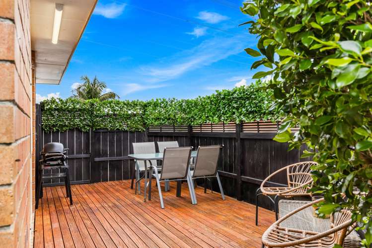 2/8 Crewe Close Albany_3