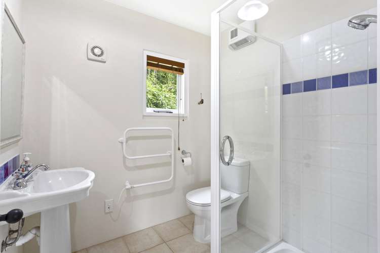 6 Main Road Governors Bay_15