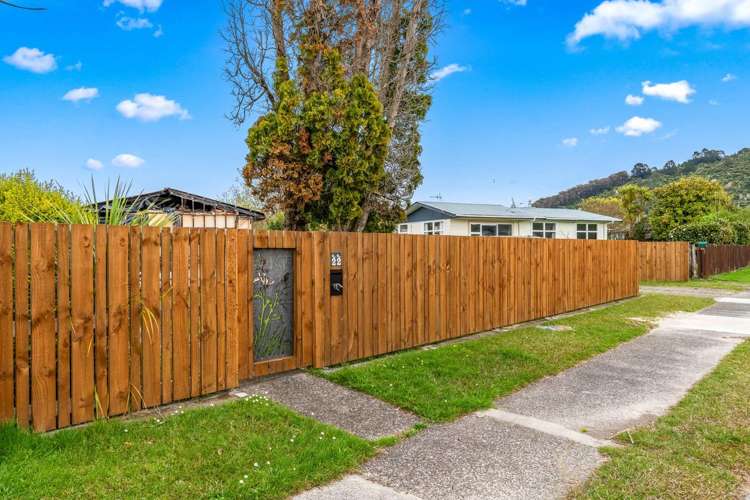 22 Fenruss Street Fairy Springs_1