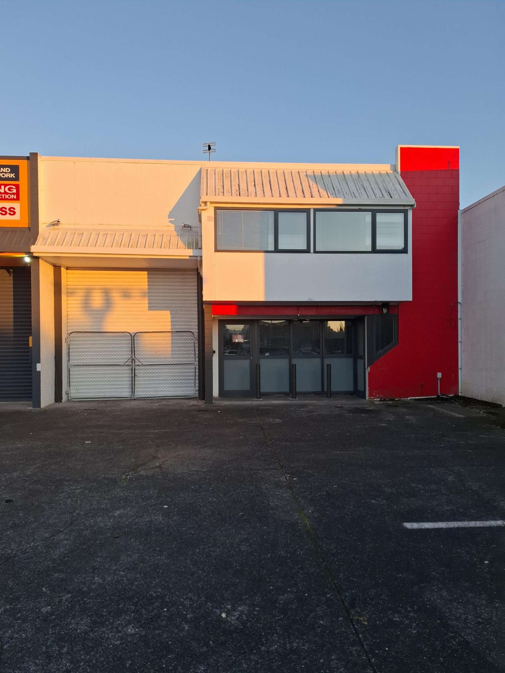 B/7 Waipareira Avenue Henderson North_0