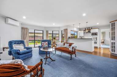 16 Calvandra Grove_4