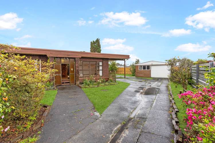 1/16 Melanie Place Orewa_1