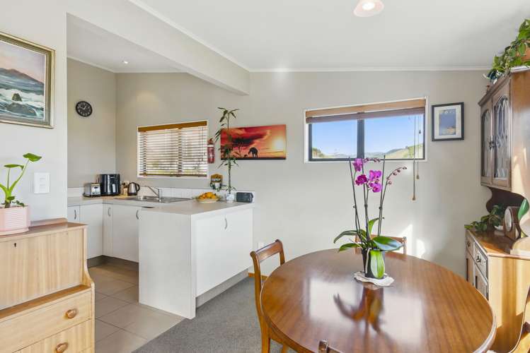 47 Kakariki Grove_4
