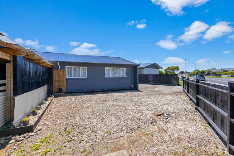 171 Parklands Avenue Bell Block_23