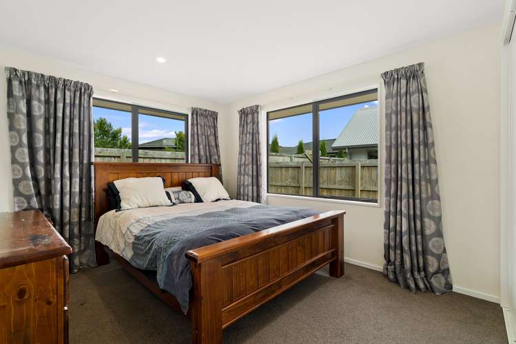 48 Myles Way Lower Shotover_5