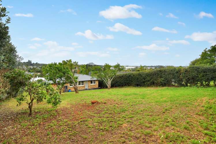 84 Sutherland Road Brookfield_23