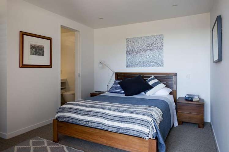 16a The Esplanade Castor Bay_15