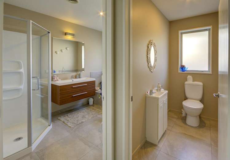 10 Woodglen Drive Woodend_11